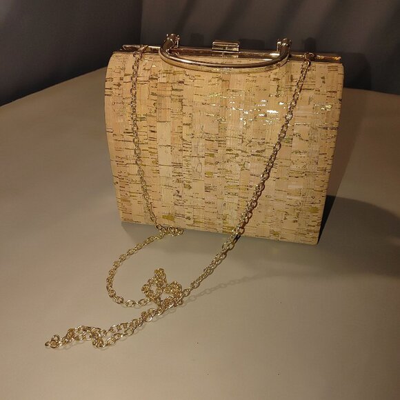 Crossbody Cork Gold Tone Hard Shell Handbag Purse Bag Case Chain Metal Handle - Picture 6 of 12